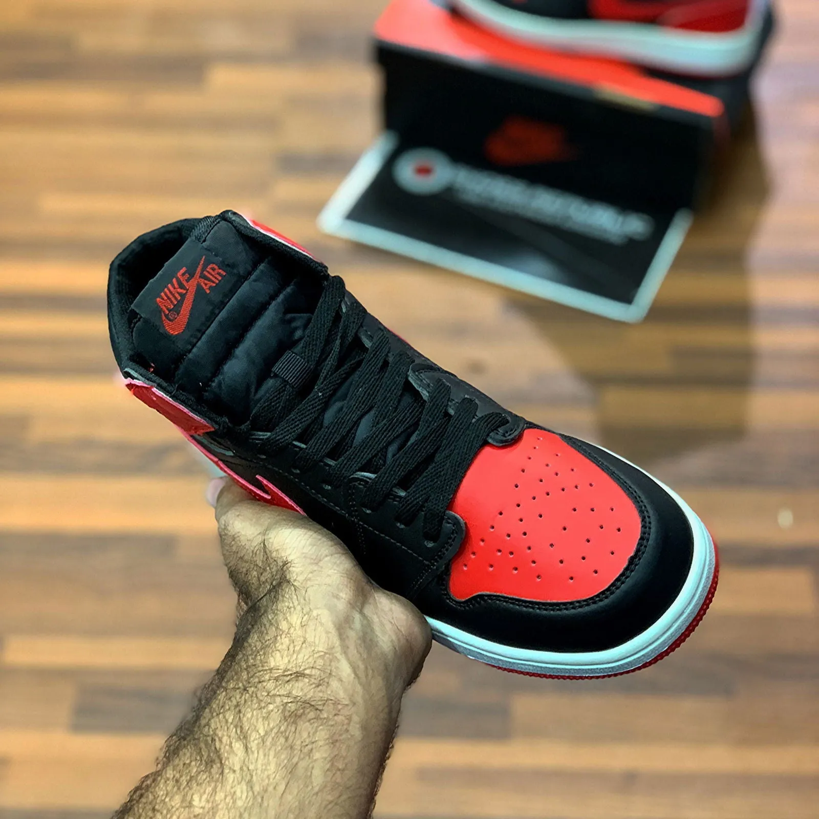 Aj-1s Hiightopps "Bred"