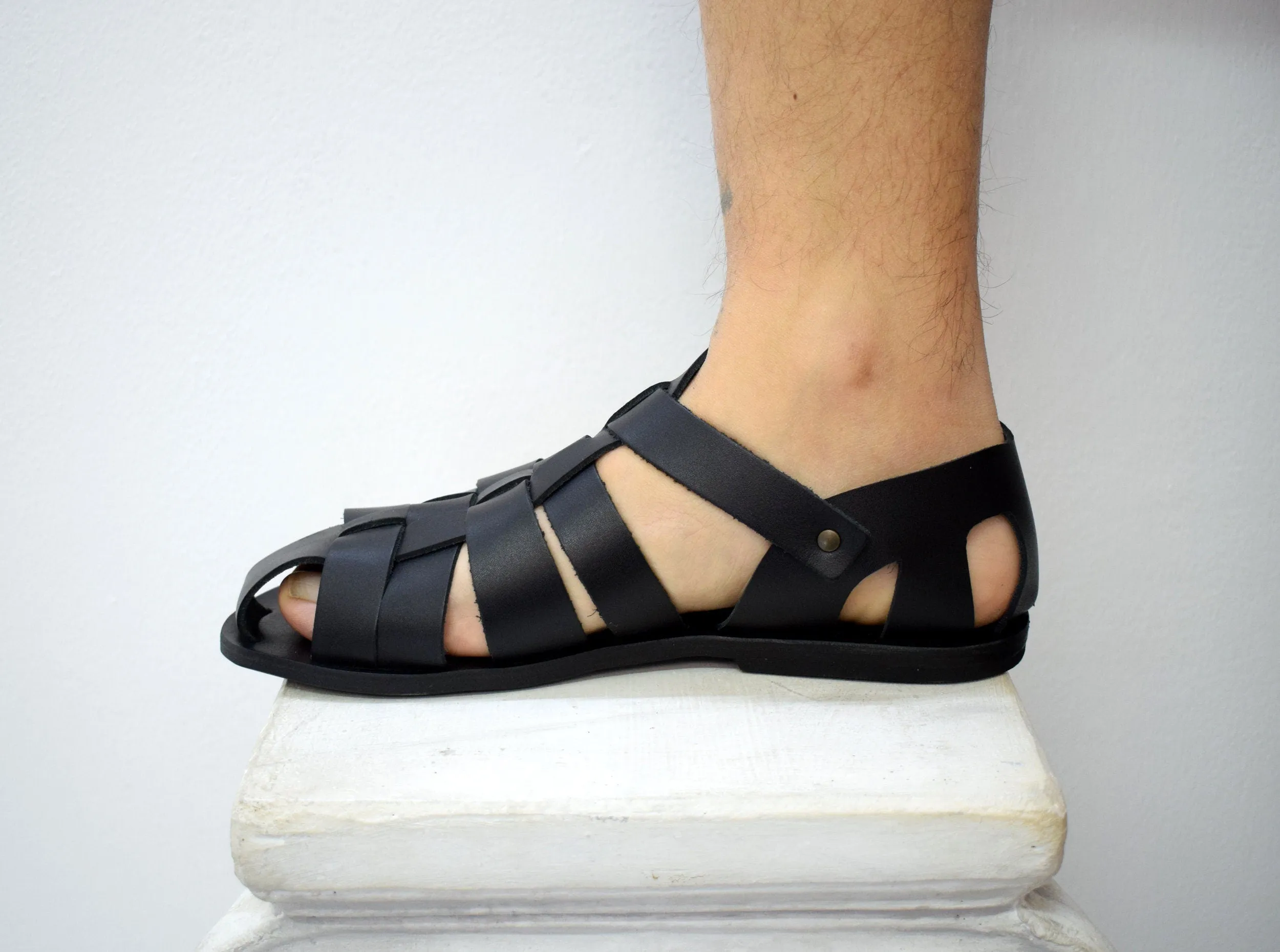Closed toe Men Fisherman sandals Handmade greek leather sandals. Spartasandals. Poseidon.