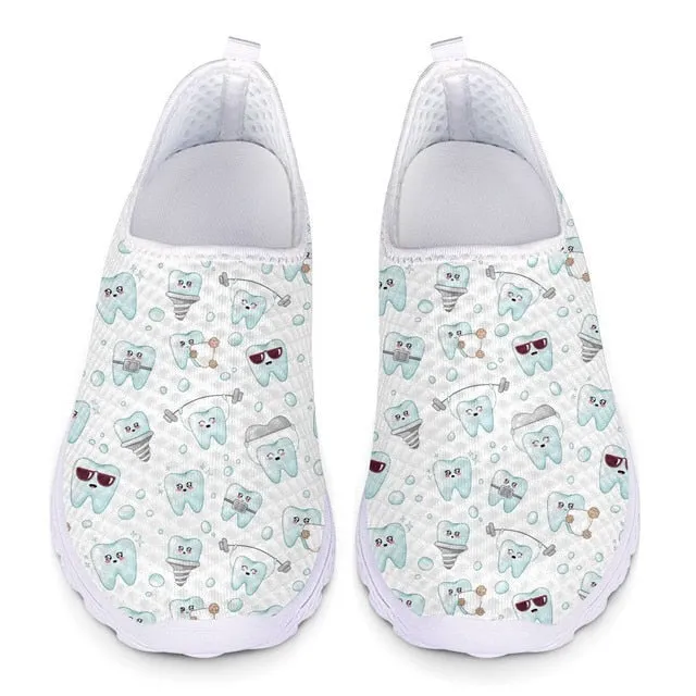 Cute Teeth Pattern Women Flats Shoes Air Mesh Breathable Summer Slip On Sneakers Nursing Shoes for Girl Zapatos mujer