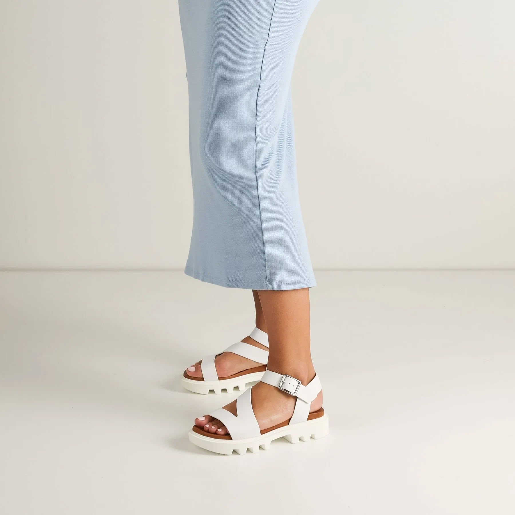 FLIGHER LEATHER PLATFORM SANDAL