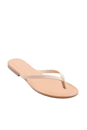 Flip Flops in Tan