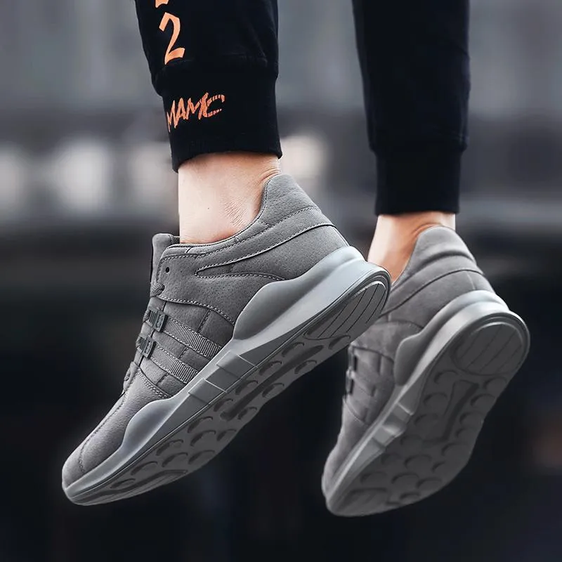 Men's Shoes Lightweight Sneakers Breathable Slip-on Casual Flats Comfortable Footwear